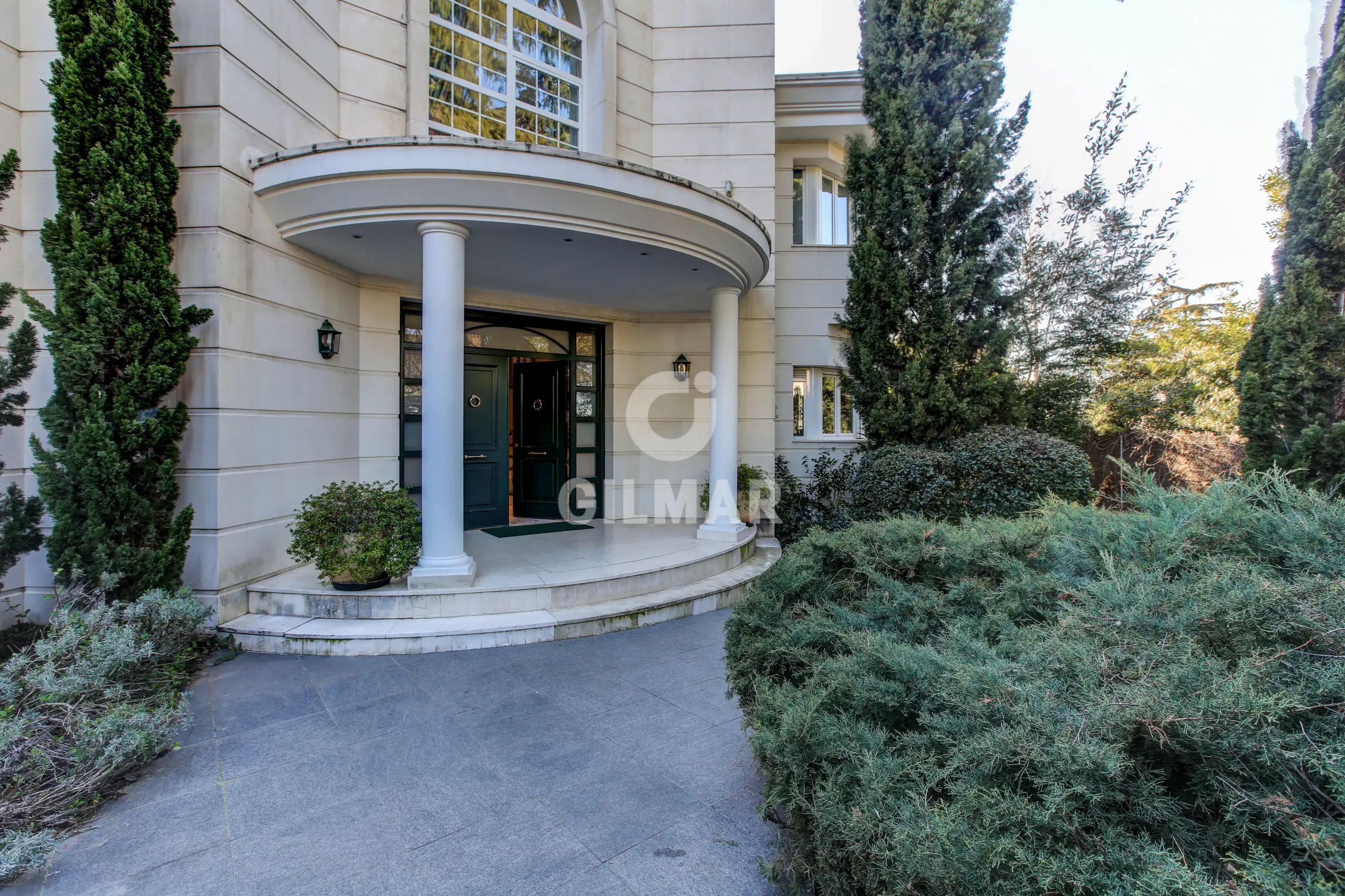 Villa in Mirasierra - Madrid