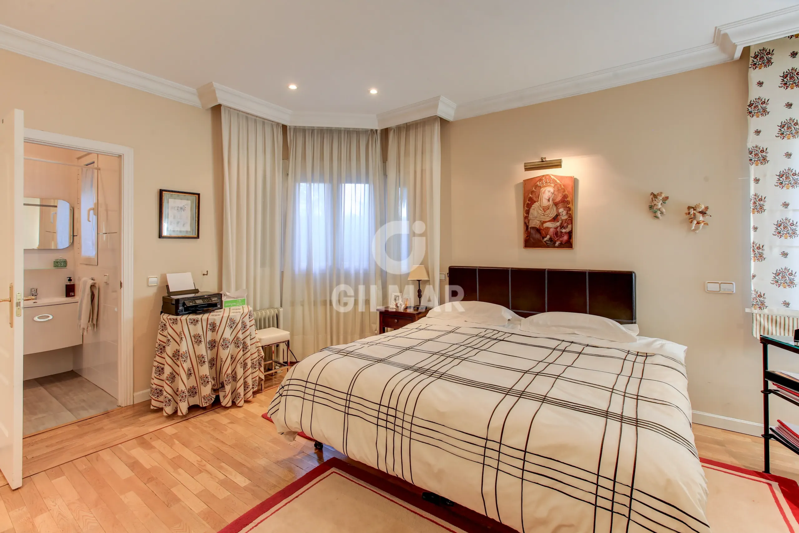 Villa in Mirasierra - Madrid