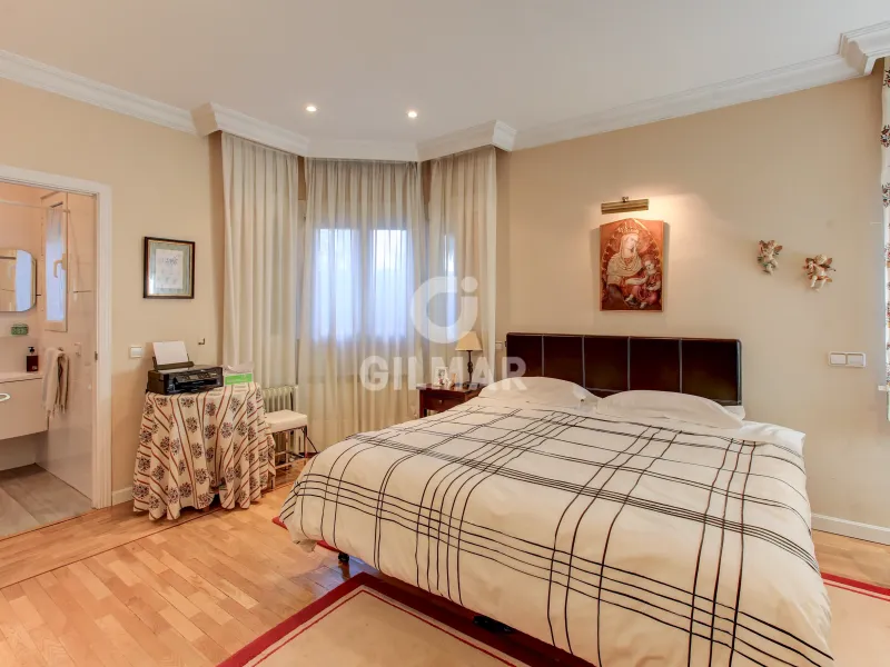 Villa in Mirasierra - Madrid