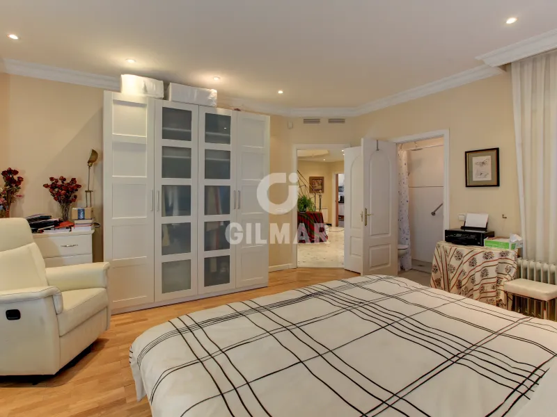 Villa in Mirasierra - Madrid