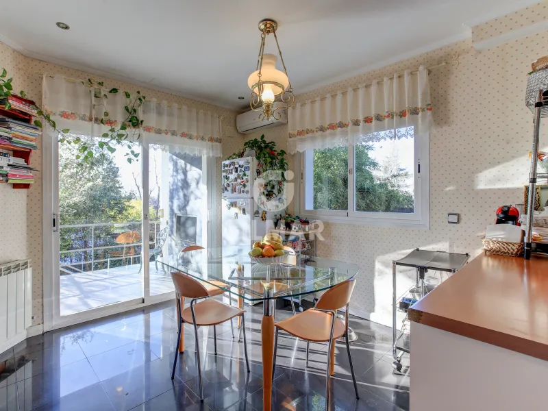 Villa in Mirasierra - Madrid