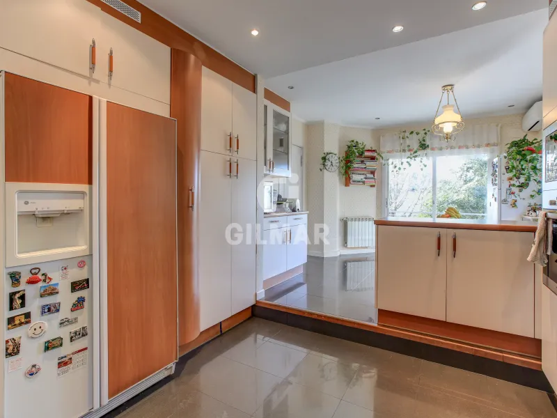 Villa in Mirasierra - Madrid