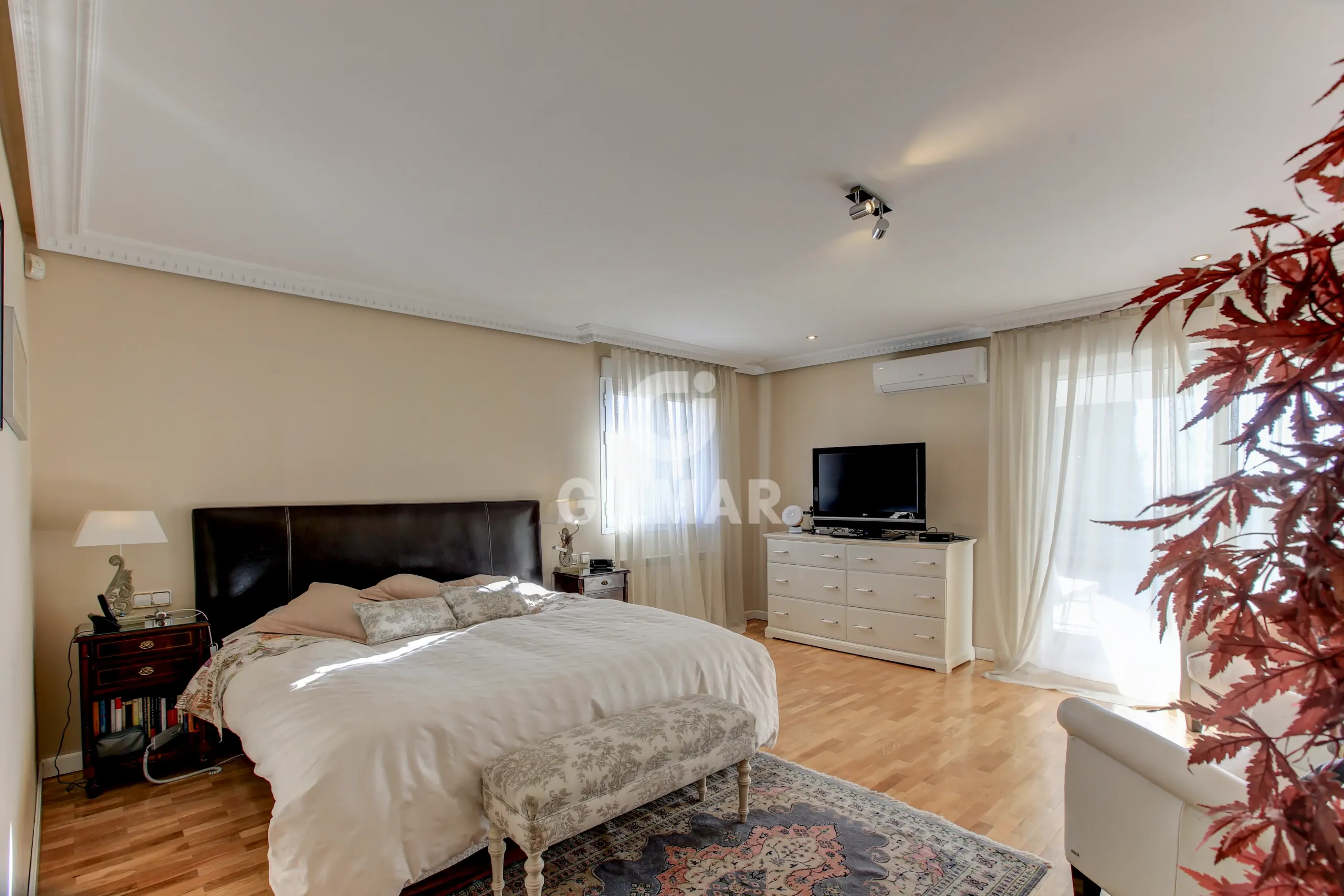 Villa in Mirasierra - Madrid