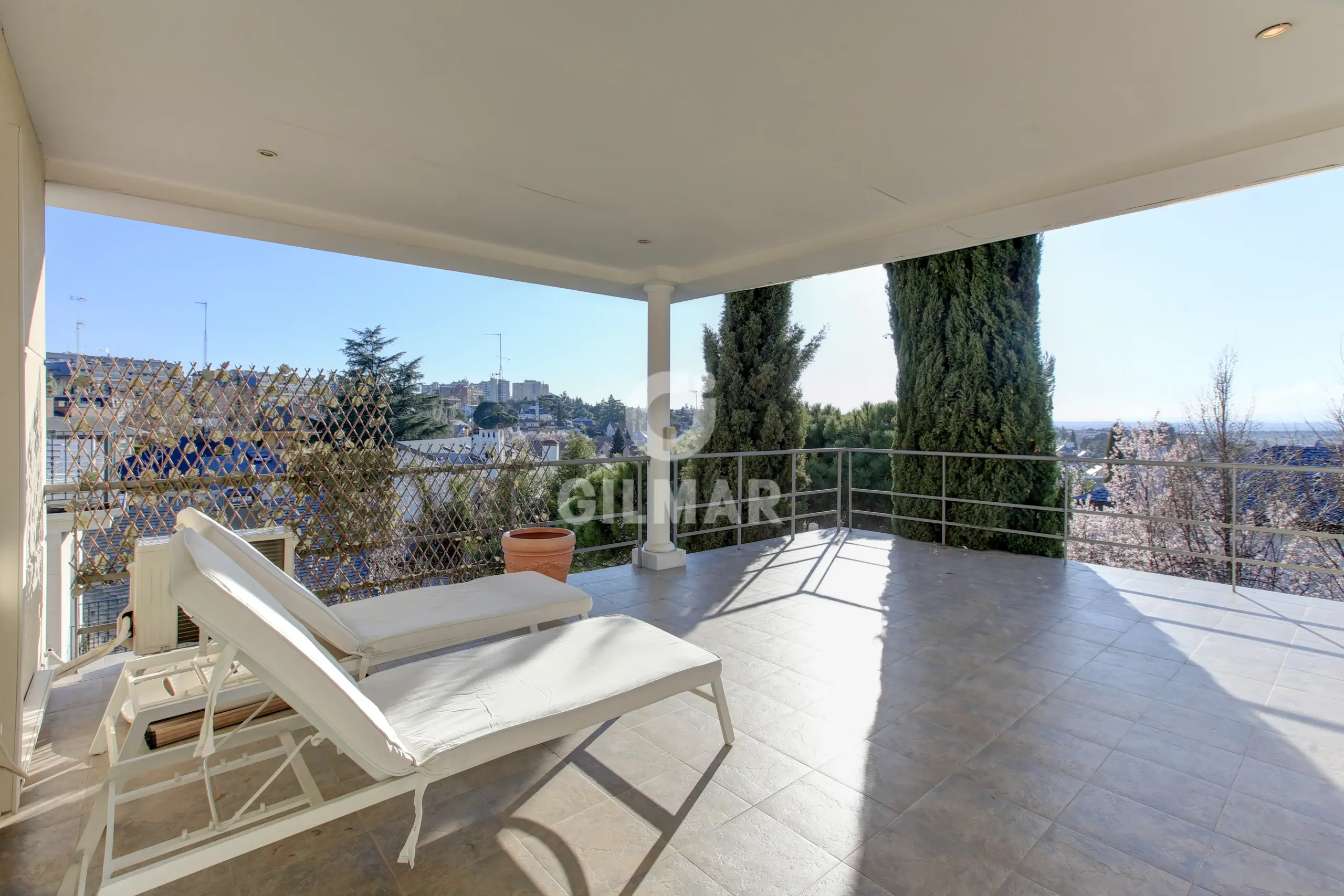 Villa in Mirasierra - Madrid