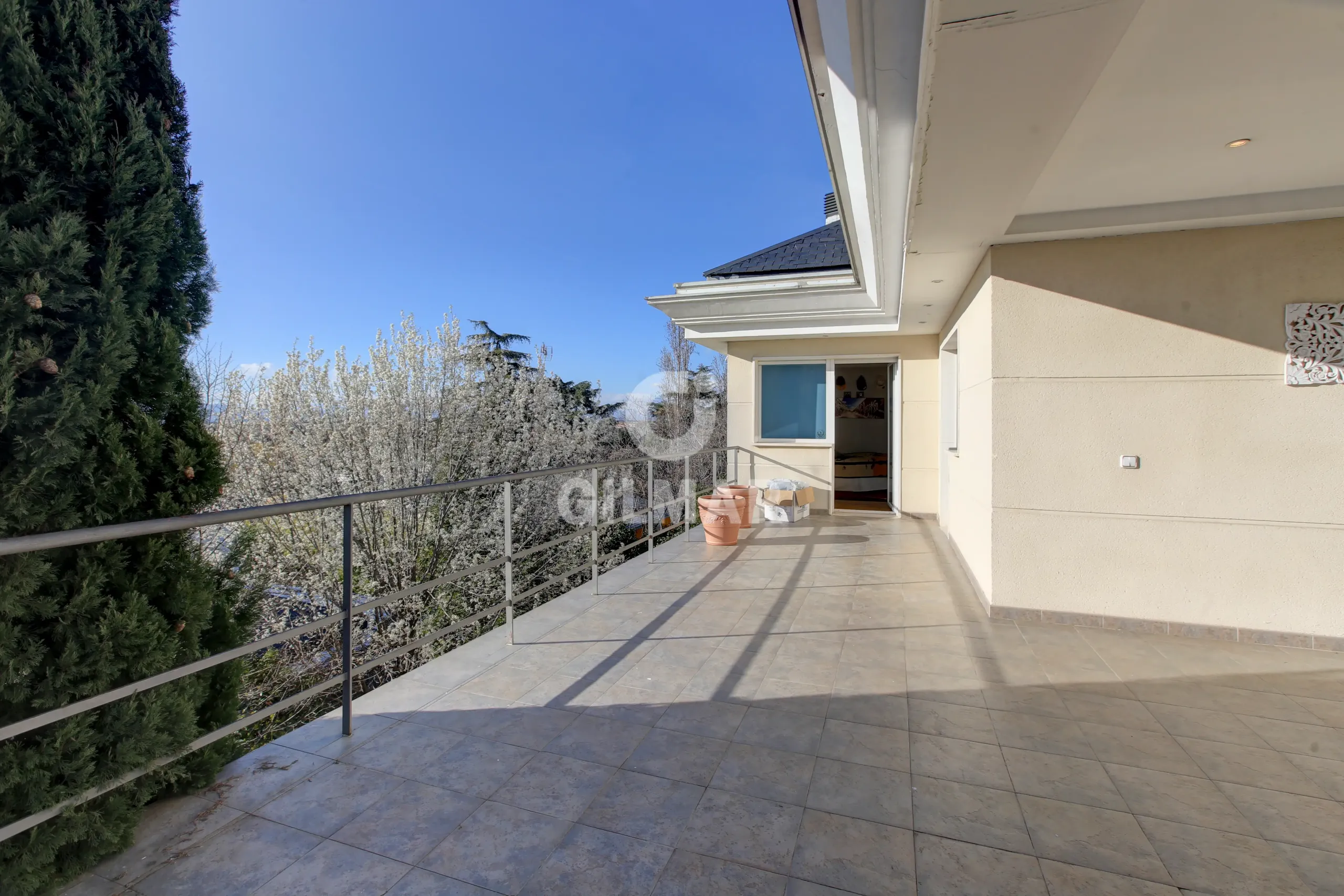 Villa in Mirasierra - Madrid