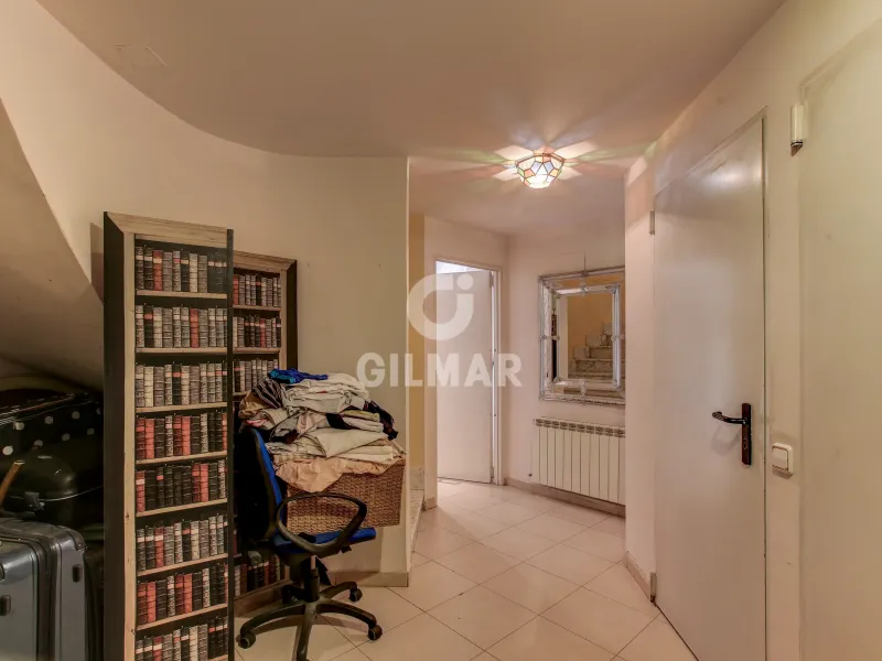 Villa in Mirasierra - Madrid