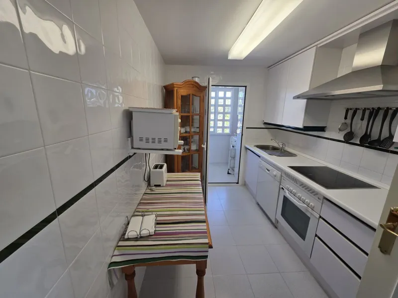 Middle Floor Apartment, Nueva Andalucía, Costa del Sol.