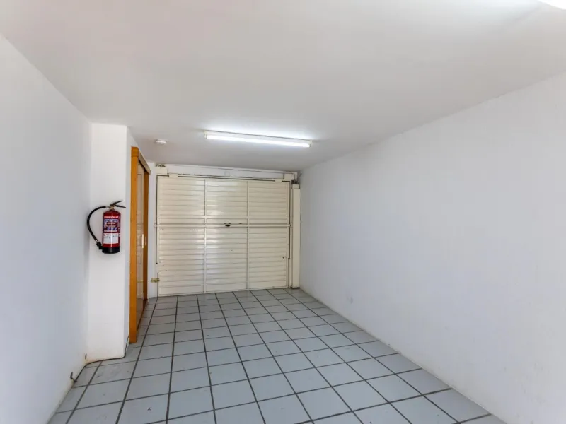 Adosado luminoso con terrazas, garaje y acceso directo a la piscina en Palamós, Costa Brava