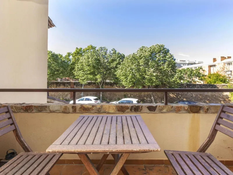 Adosado luminoso con terrazas, garaje y acceso directo a la piscina en Palamós, Costa Brava
