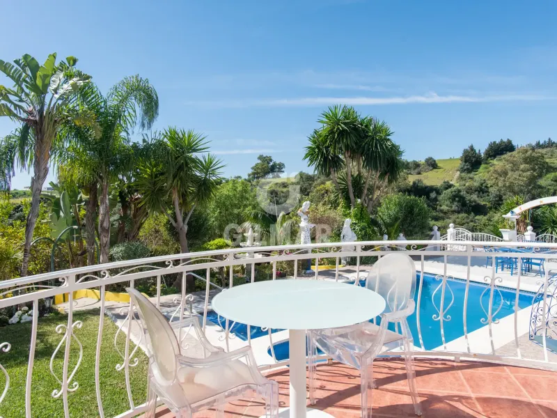 Villa in Estepona Este - Málaga