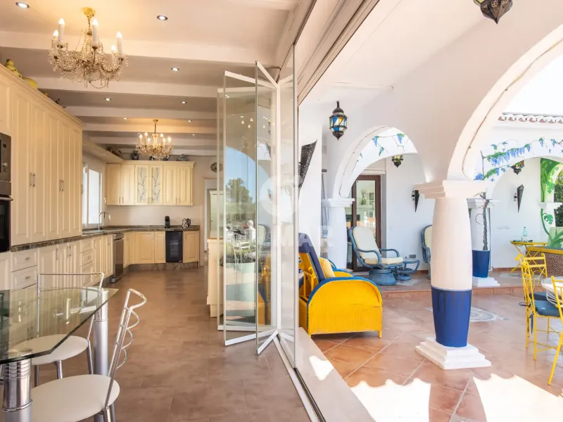 Villa in Estepona Este - Málaga