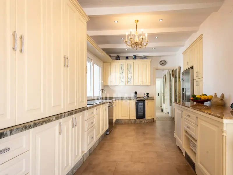 Villa in Estepona Este - Málaga
