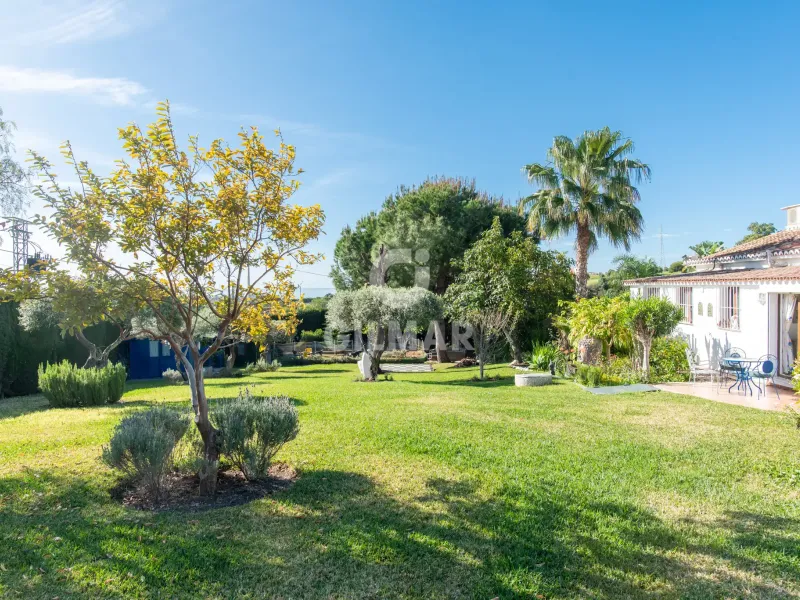 Villa in Estepona Este - Málaga