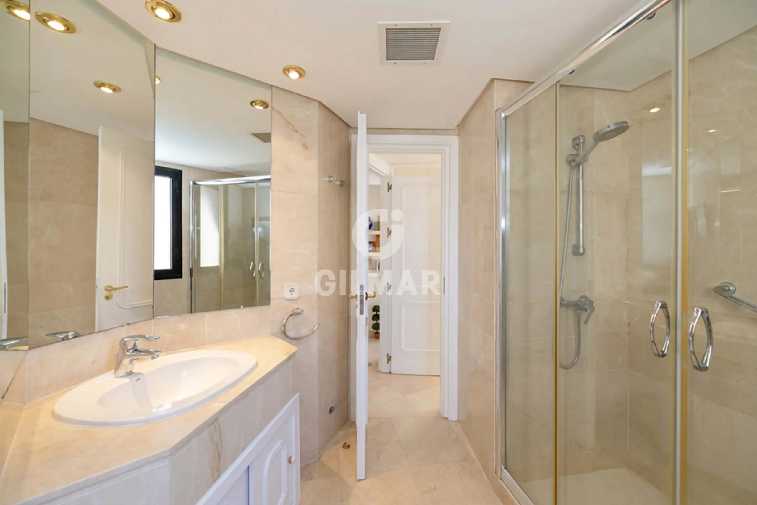 Duplex in Milla de Oro - Marb. Club - Málaga