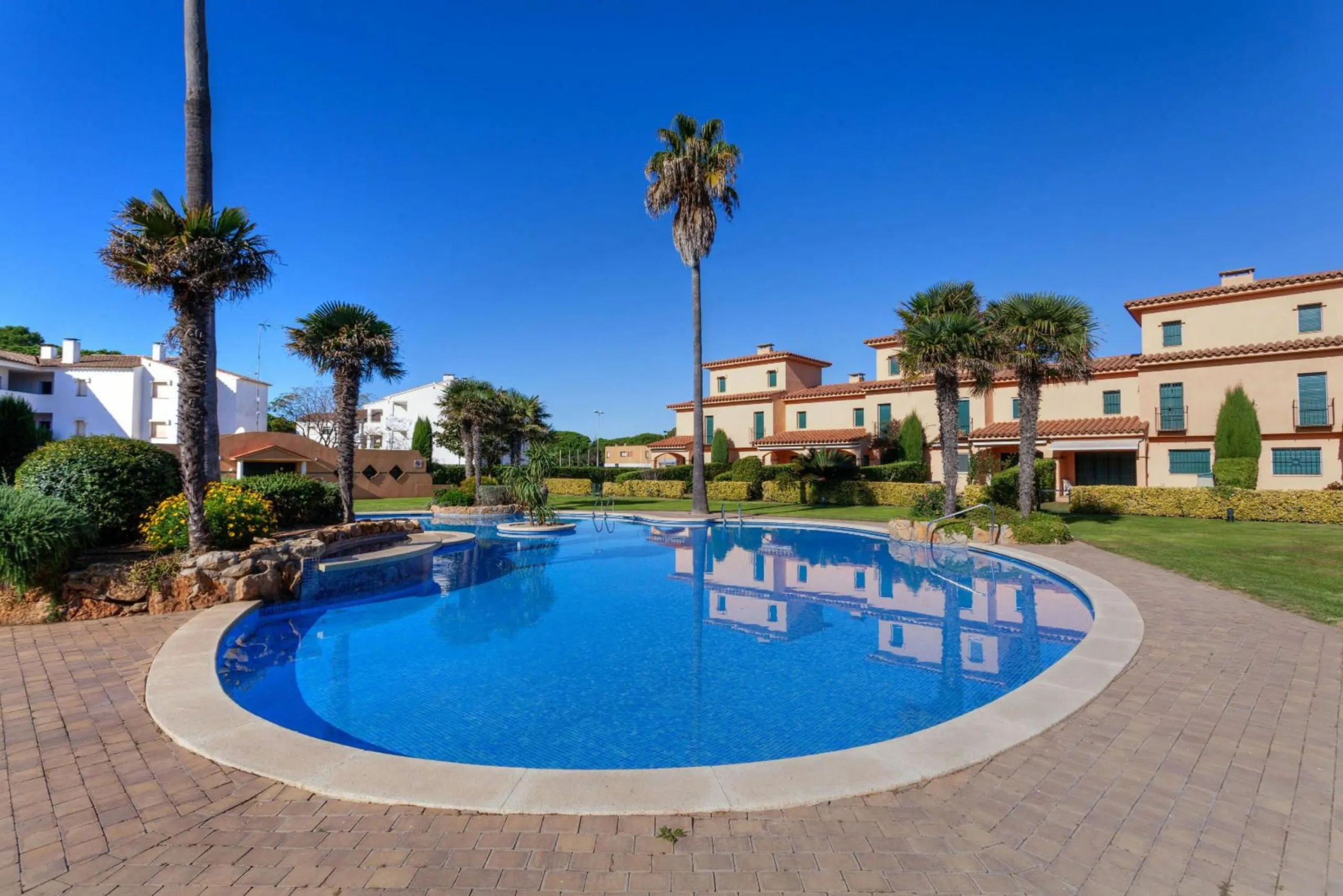 Exclusive Ground Floor Apartment with Private Garden and Sea Views in Pals, Costa Brava