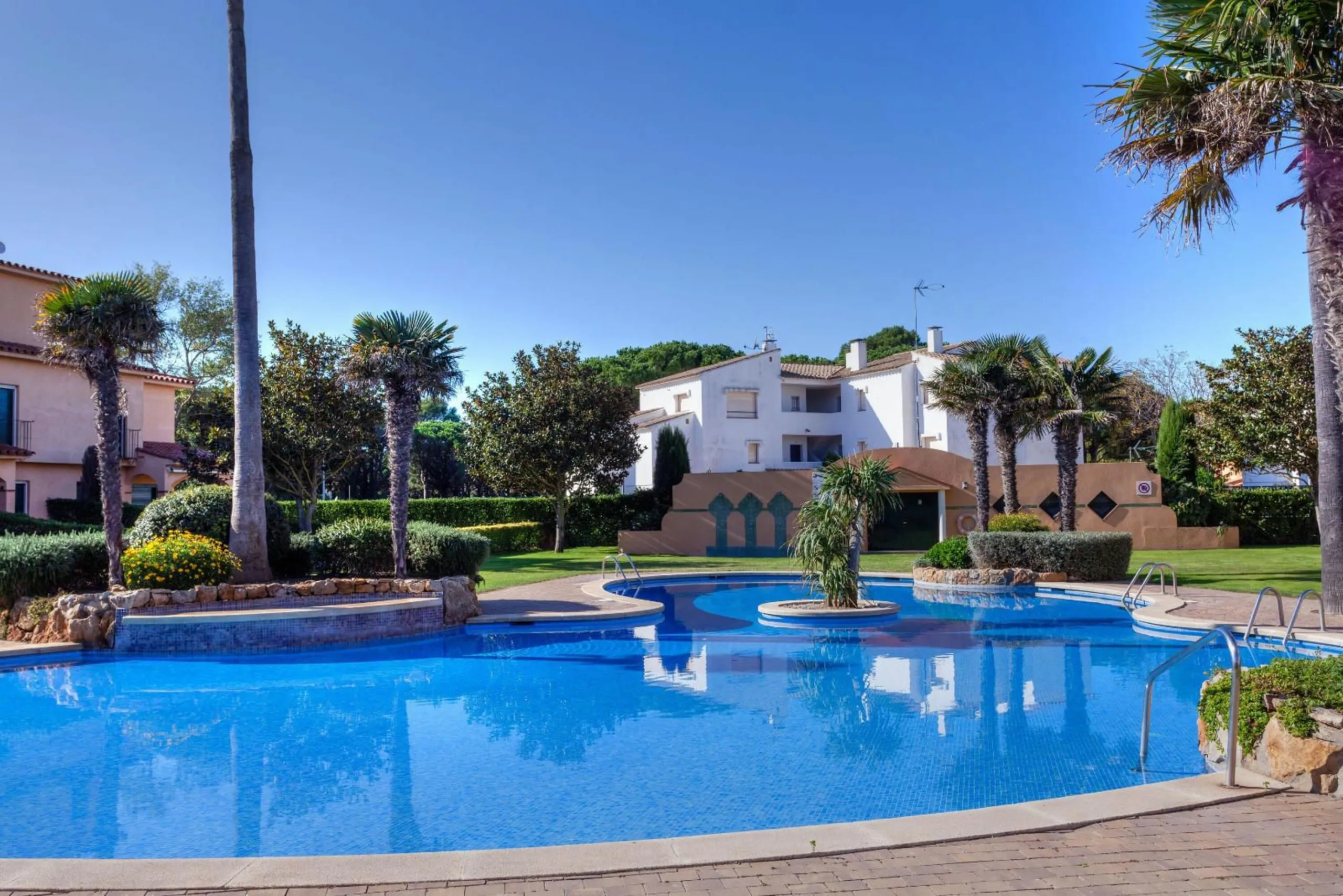 Exclusive Ground Floor Apartment with Private Garden and Sea Views in Pals, Costa Brava