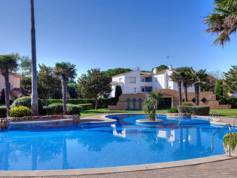 Exclusive Ground Floor Apartment with Private Garden and Sea Views in Pals, Costa Brava