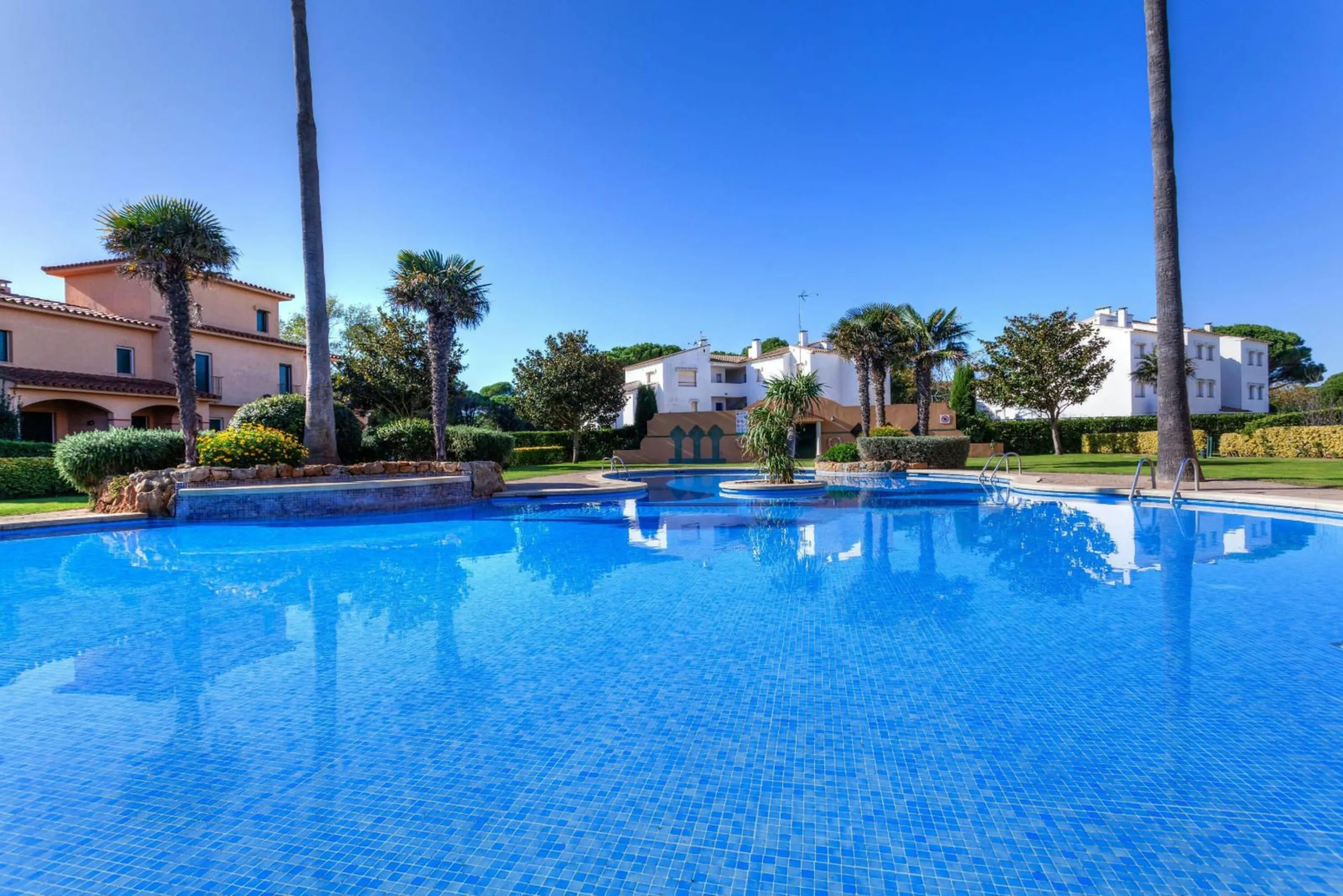 Exclusive Ground Floor Apartment with Private Garden and Sea Views in Pals, Costa Brava