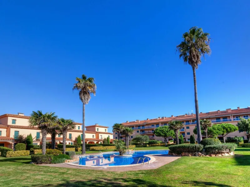 Exclusive Ground Floor Apartment with Private Garden and Sea Views in Pals, Costa Brava