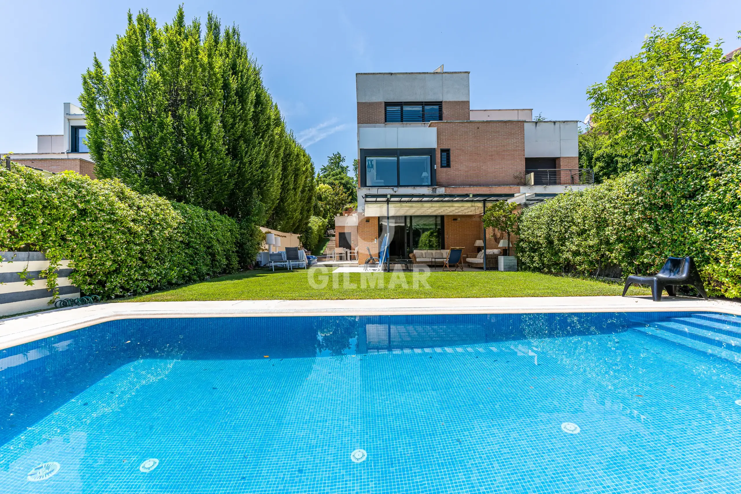 Semi-detached house in Aravaca - Madrid