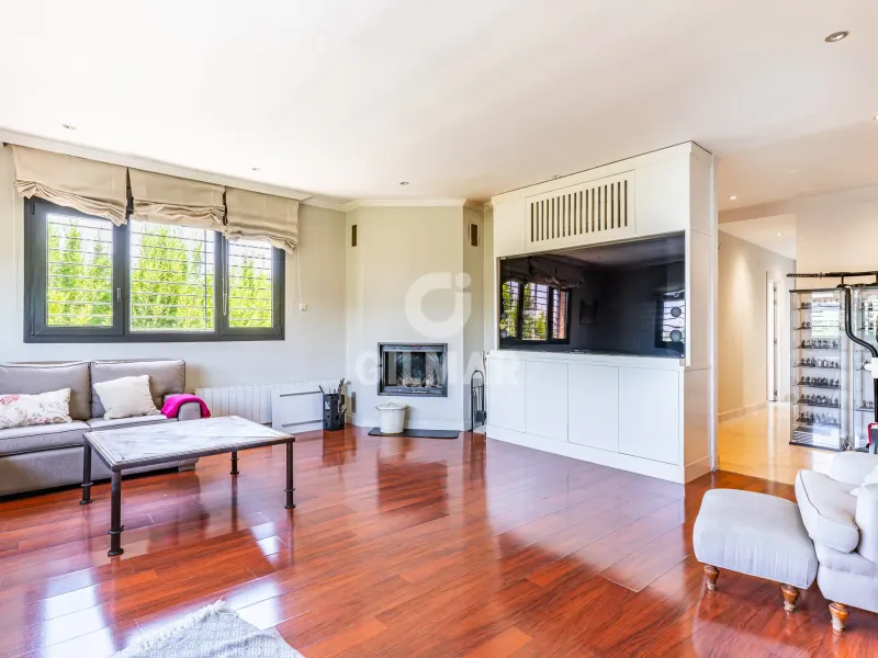 Semi-detached house in Aravaca - Madrid