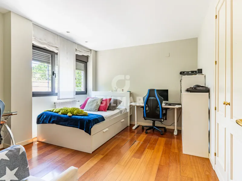 Semi-detached house in Aravaca - Madrid
