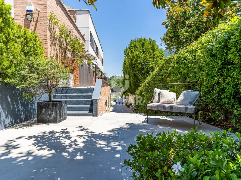 Semi-detached house in Aravaca - Madrid
