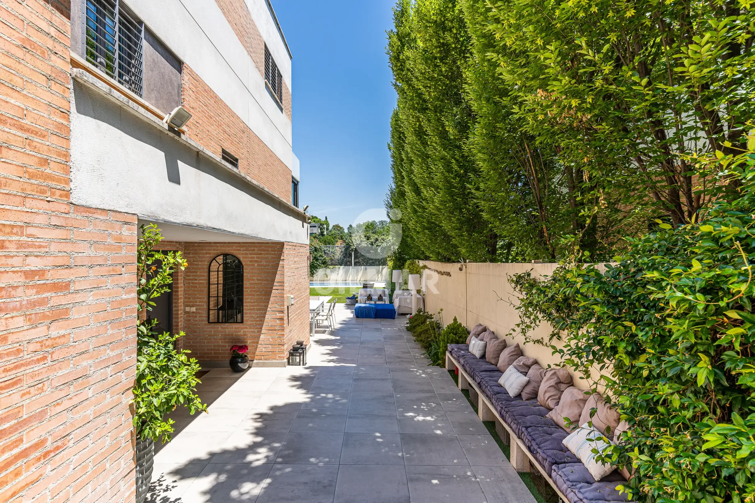 Semi-detached house in Aravaca - Madrid