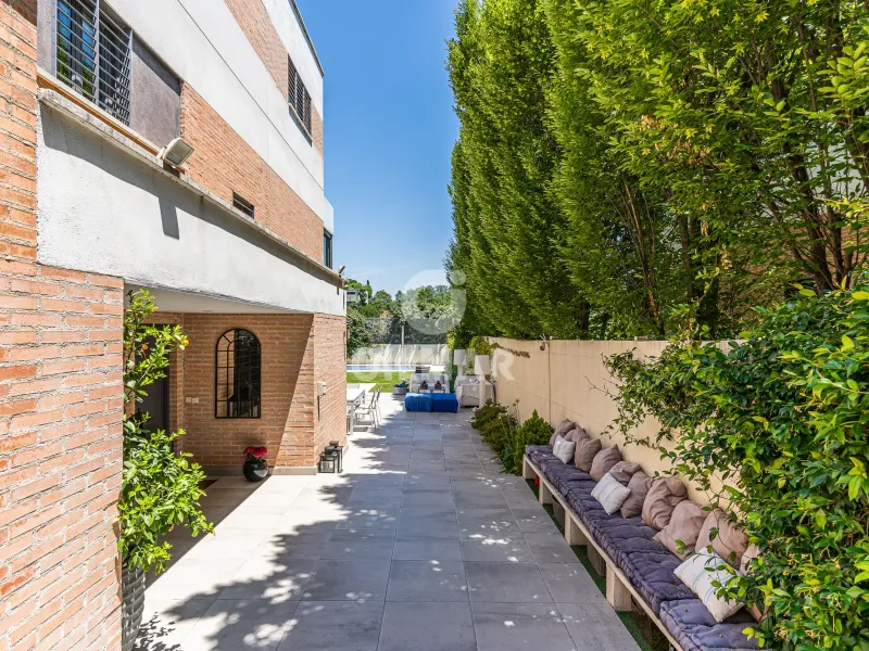 Semi-detached house in Aravaca - Madrid