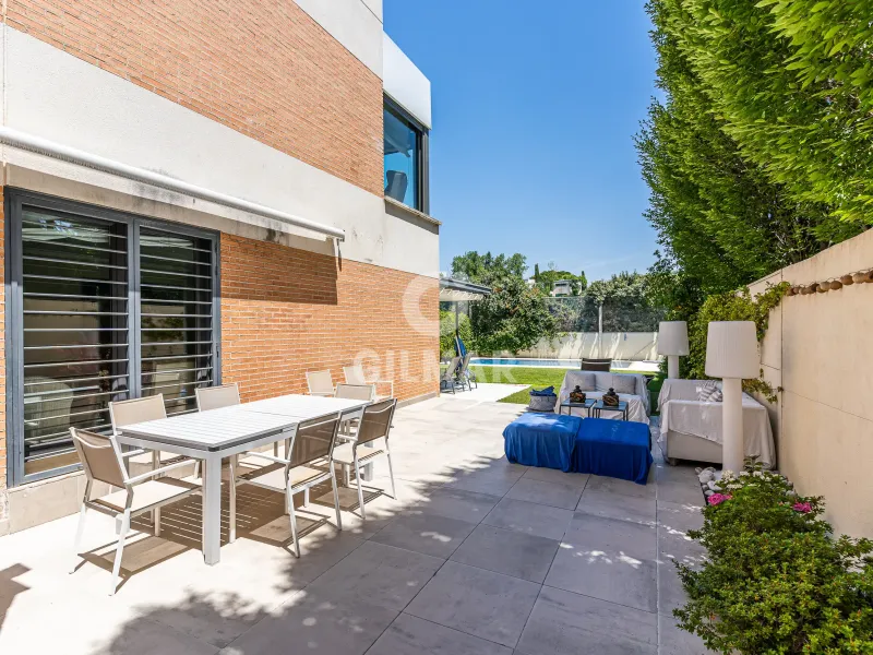 Semi-detached house in Aravaca - Madrid