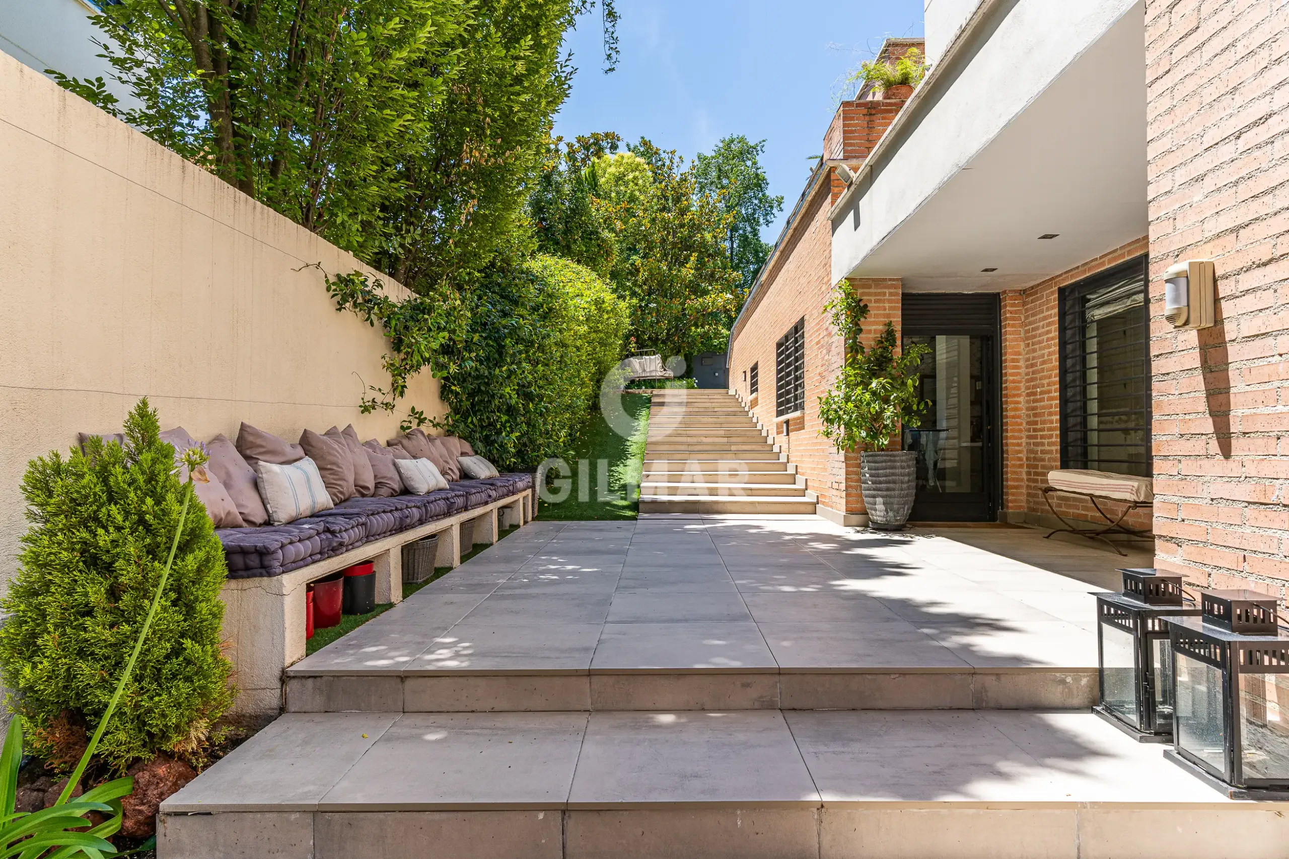 Semi-detached house in Aravaca - Madrid