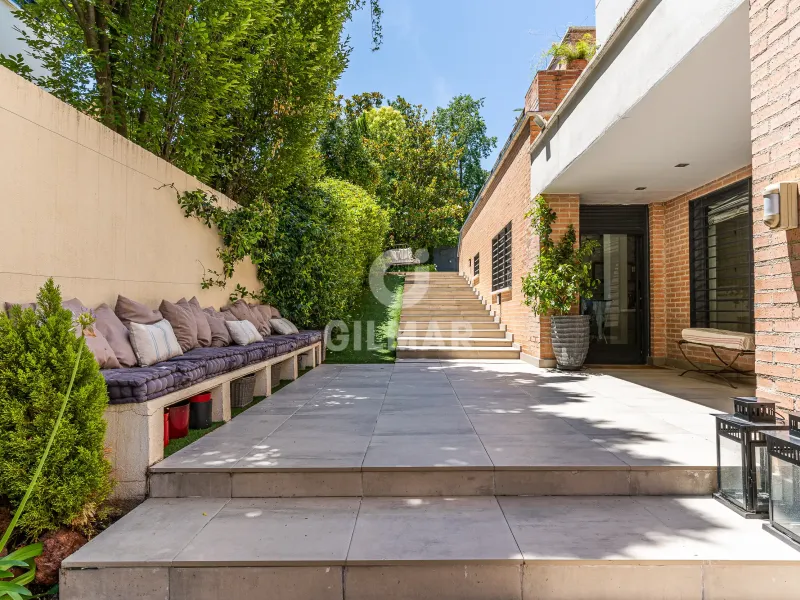 Semi-detached house in Aravaca - Madrid