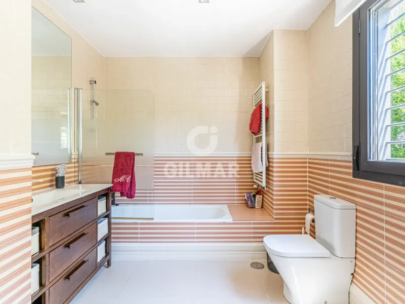 Semi-detached house in Aravaca - Madrid