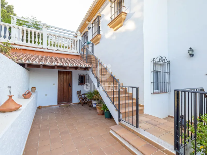Villa in Colmenar (Málaga) - Málaga