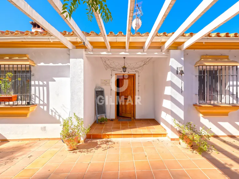 Villa in Colmenar (Málaga) - Málaga