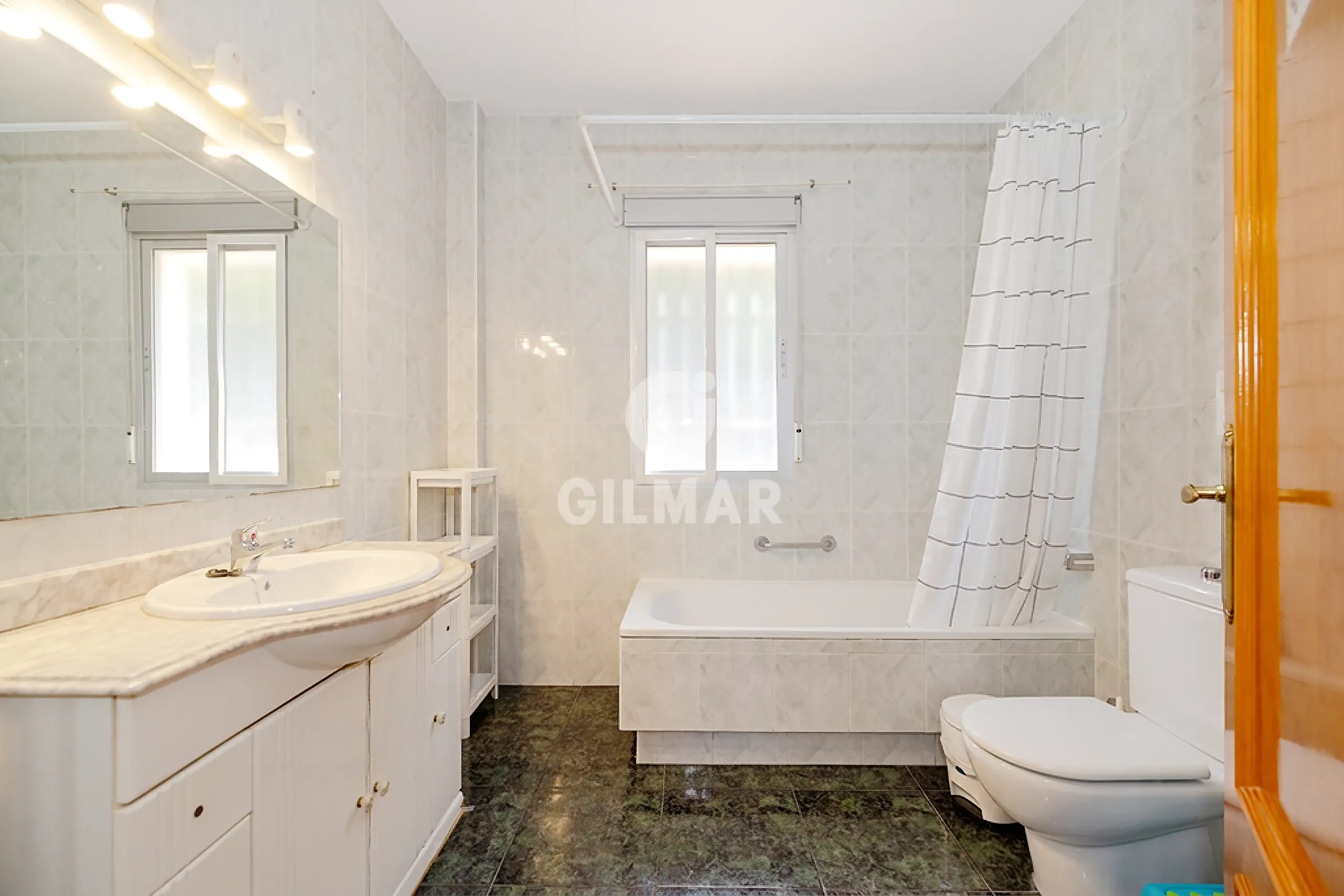 Villa in Colmenar (Málaga) - Málaga