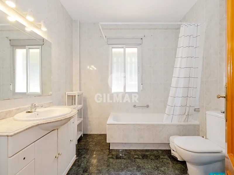 Villa in Colmenar (Málaga) - Málaga