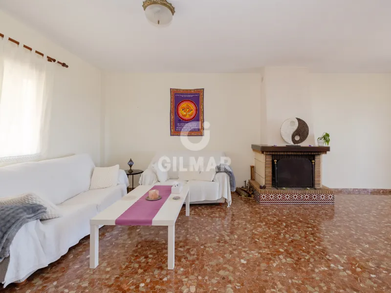 Villa in Colmenar (Málaga) - Málaga