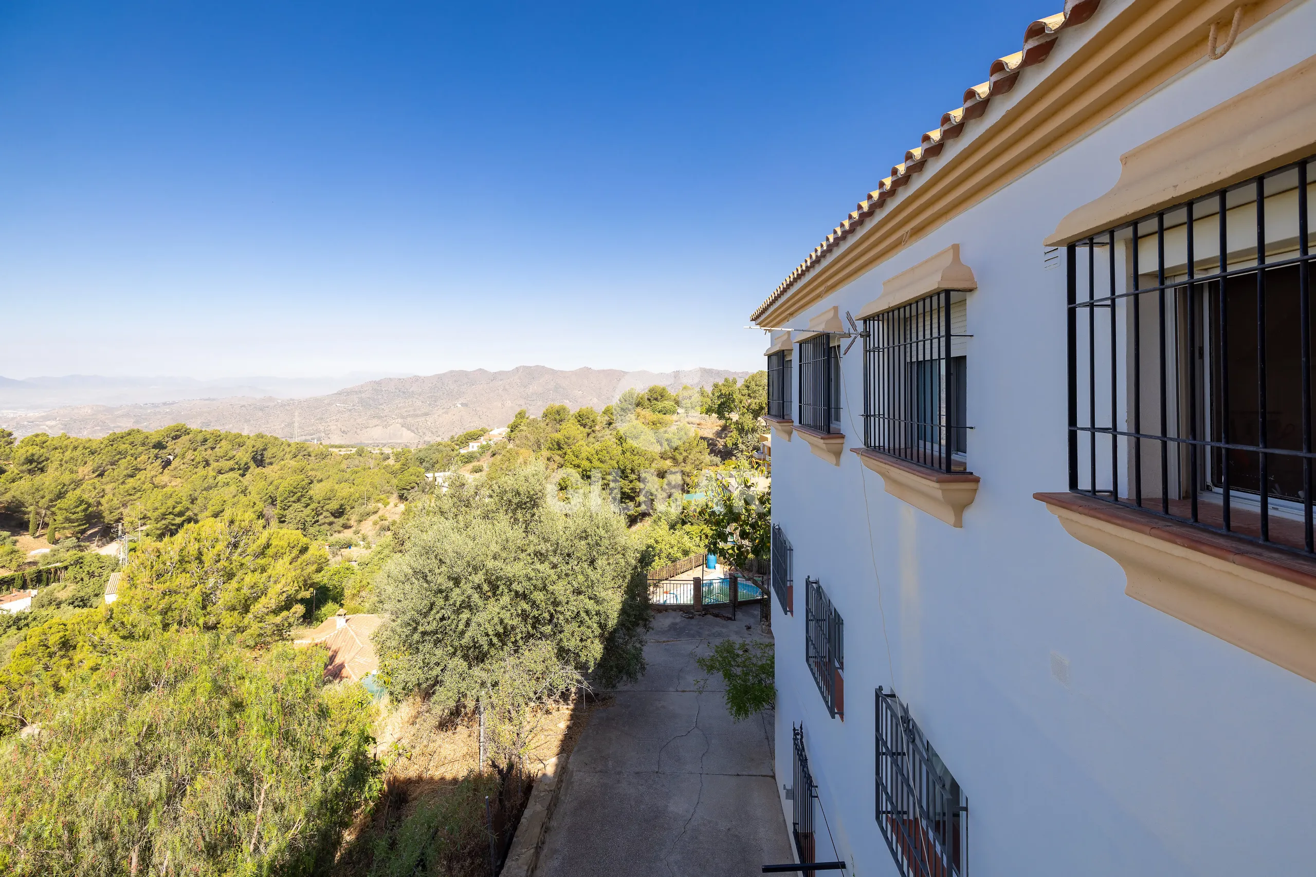 Villa in Colmenar (Málaga) - Málaga