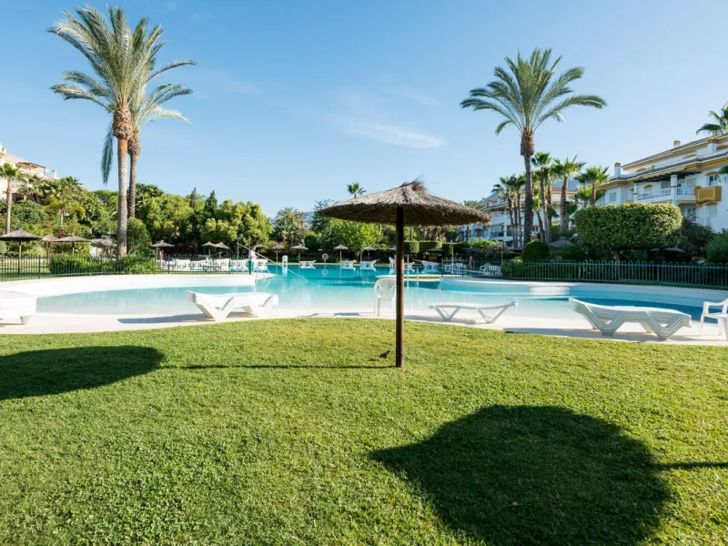 Middle Floor Apartment, Nueva Andalucía, Costa del Sol.