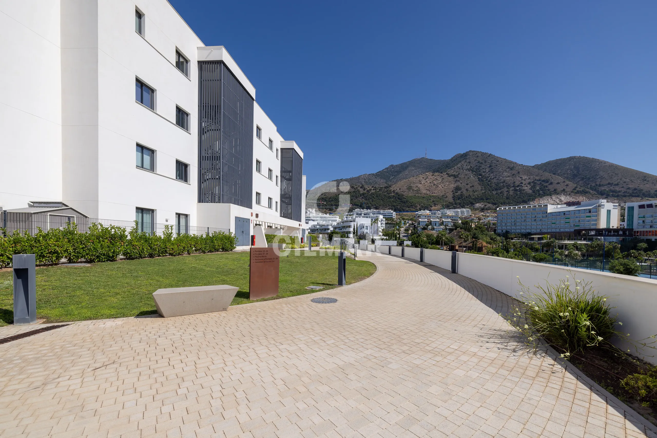 Piso en Fuengirola - Málaga