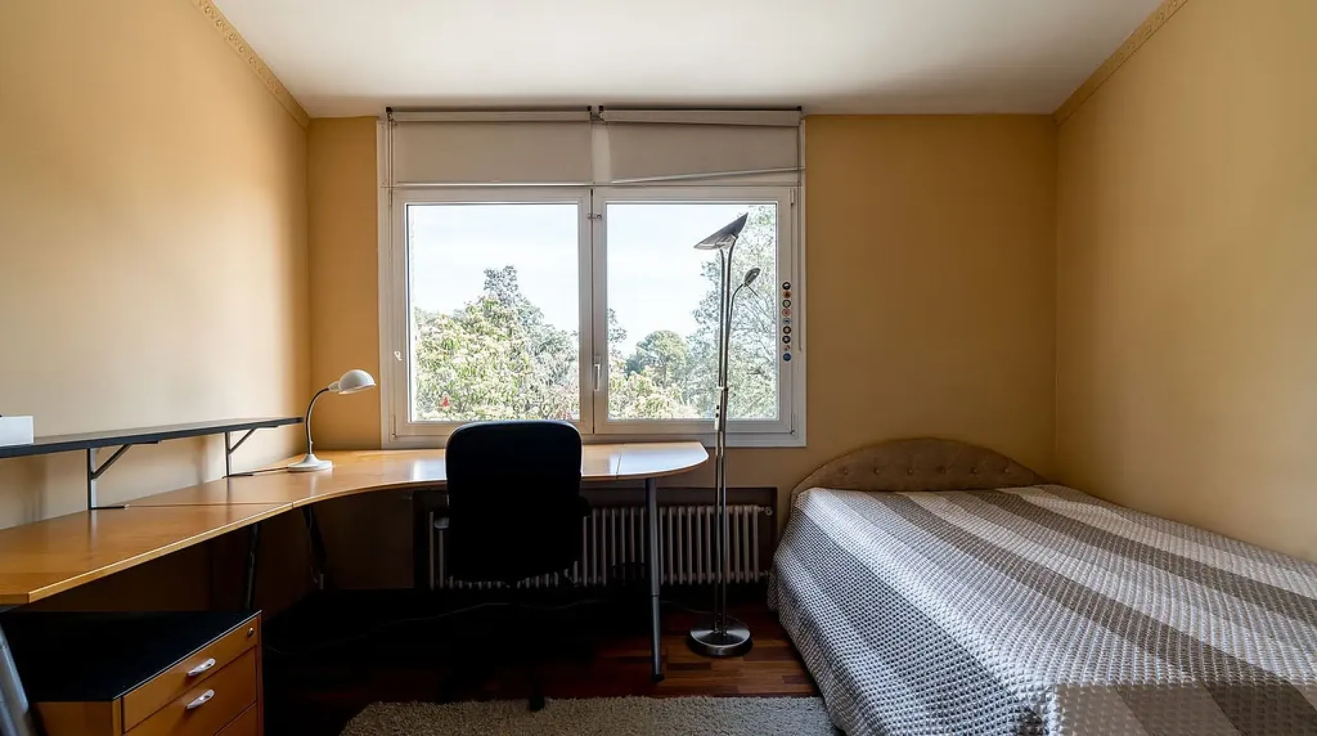 Villa exclusiva con jardín, piscina y vistas al mar en Pedralbes, Barcelona