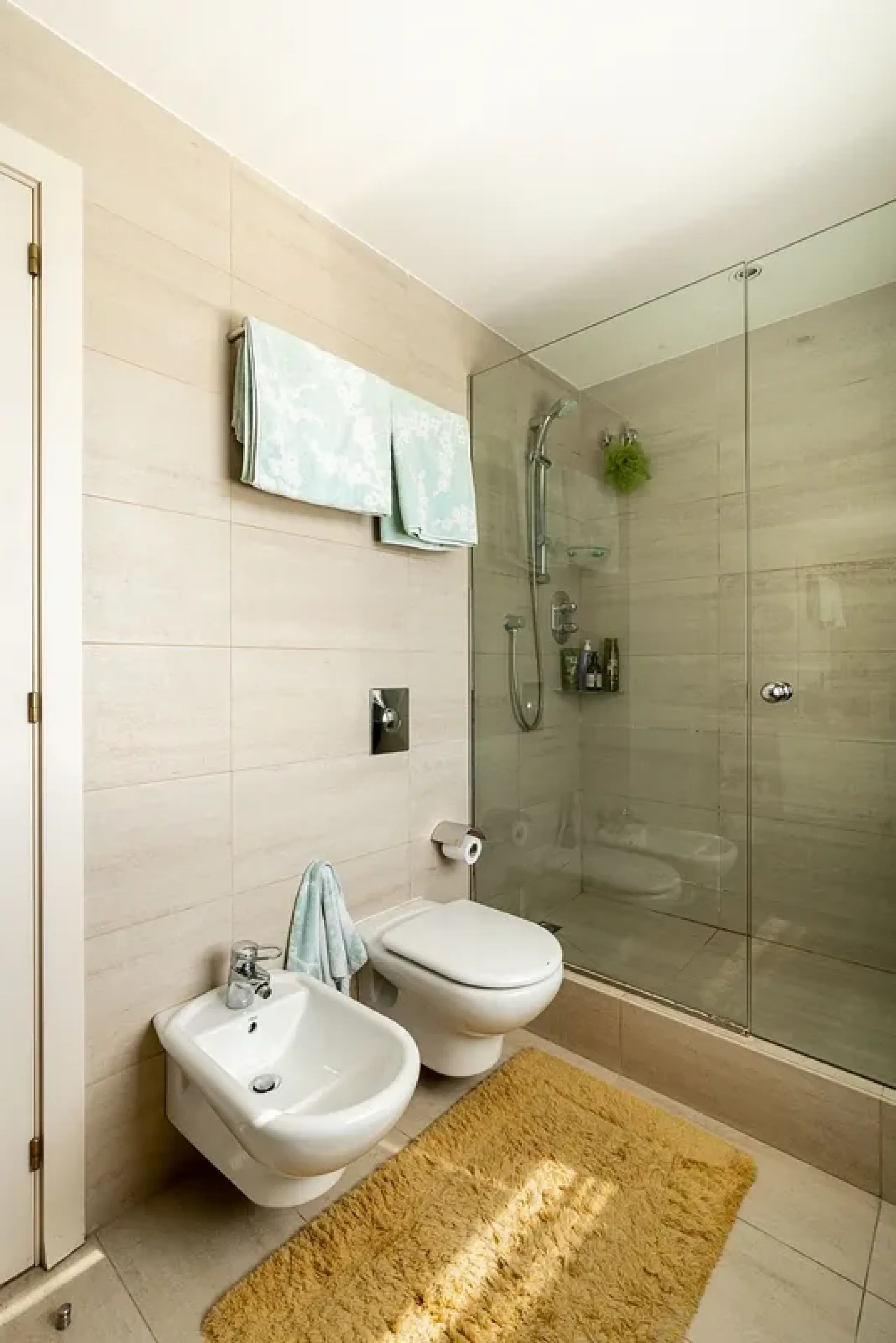Villa exclusiva con jardín, piscina y vistas al mar en Pedralbes, Barcelona