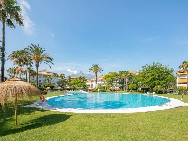 Middle Floor Apartment, Nueva Andalucía, Costa del Sol.