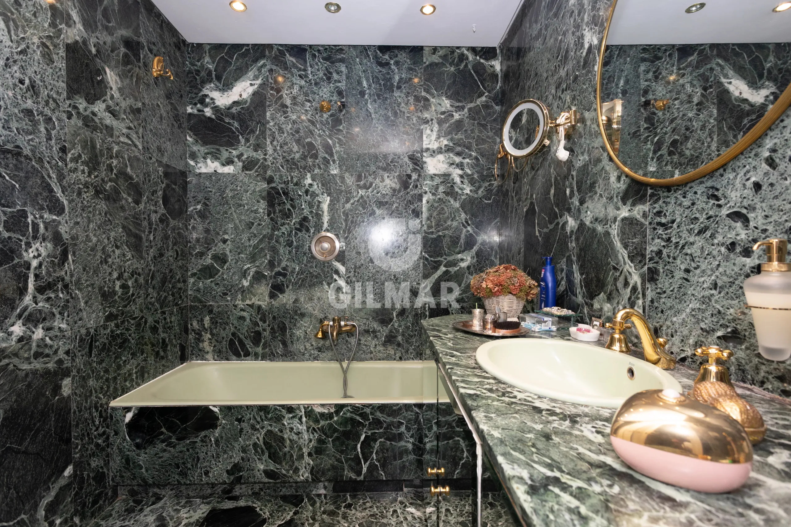 Apartment in Castellana-Orense - Madrid