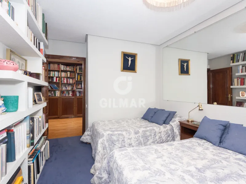 Apartment in Castellana-Orense - Madrid