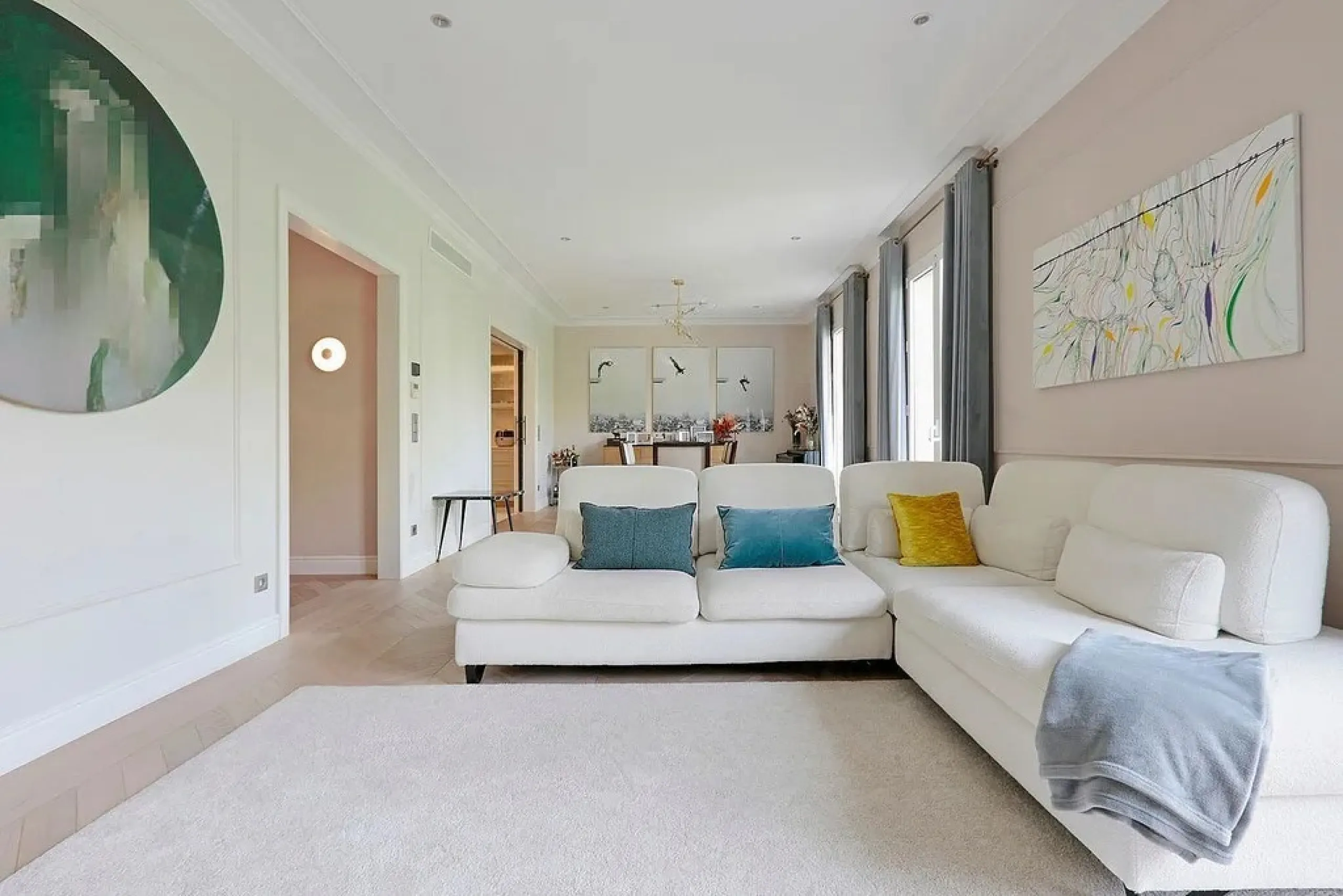 Amplio apartamento renovado en Avinguda Diagonal, junto a Turó Parc, Barcelona