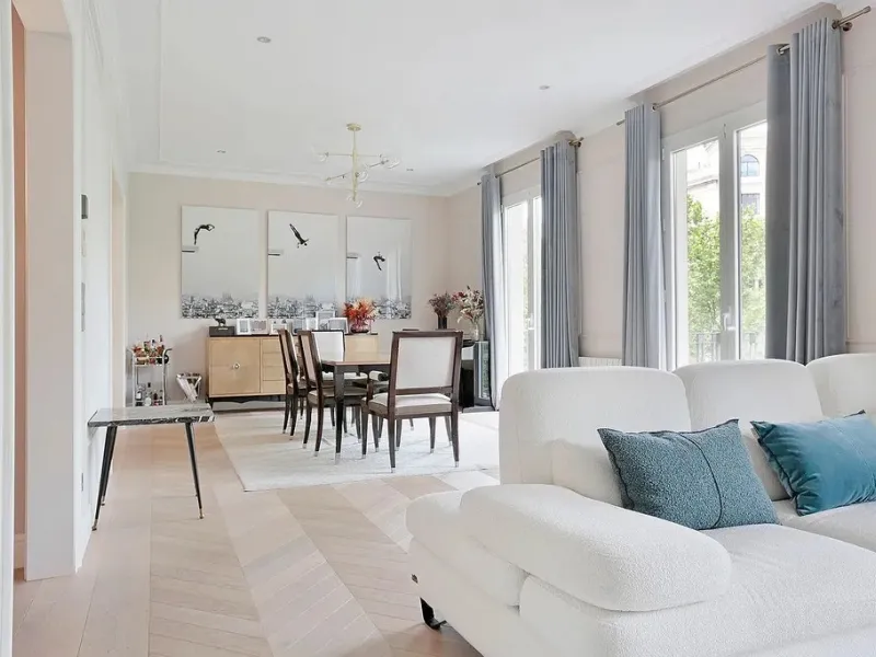 Amplio apartamento renovado en Avinguda Diagonal, junto a Turó Parc, Barcelona