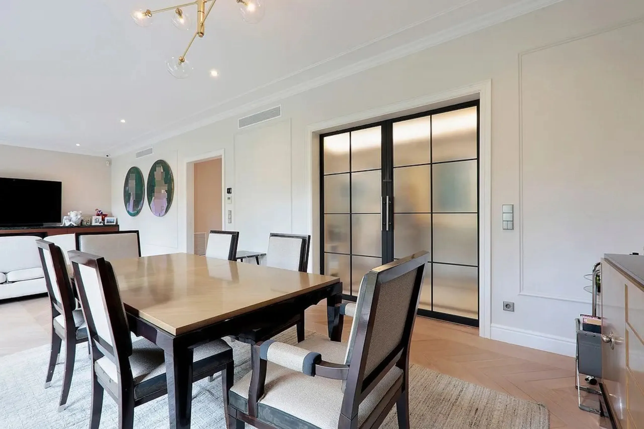 Amplio apartamento renovado en Avinguda Diagonal, junto a Turó Parc, Barcelona
