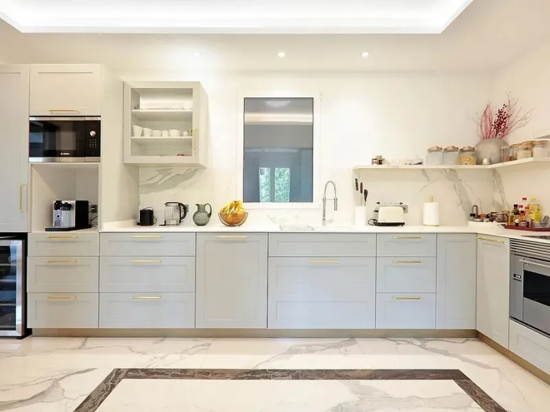 Amplio apartamento renovado en Avinguda Diagonal, junto a Turó Parc, Barcelona